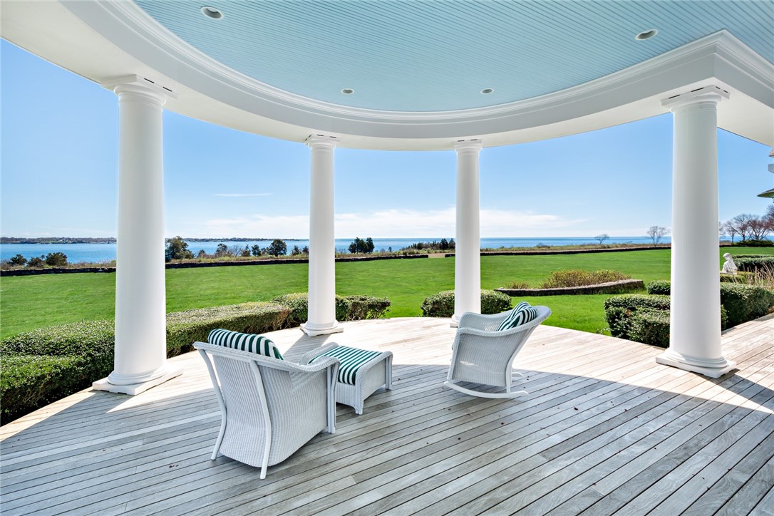 597 Beavertail Road