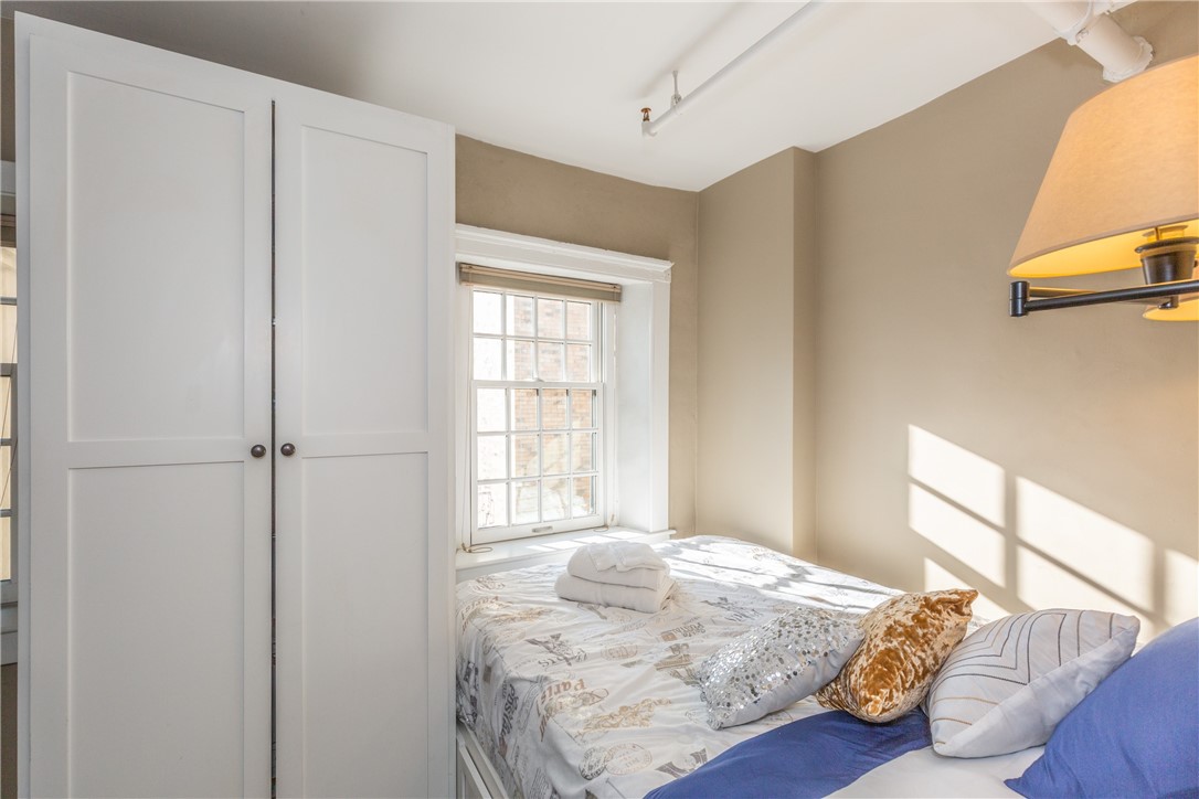 65 Weybosset Street 307