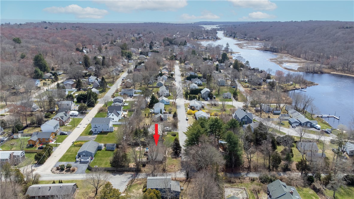 2 Lakeview Drive