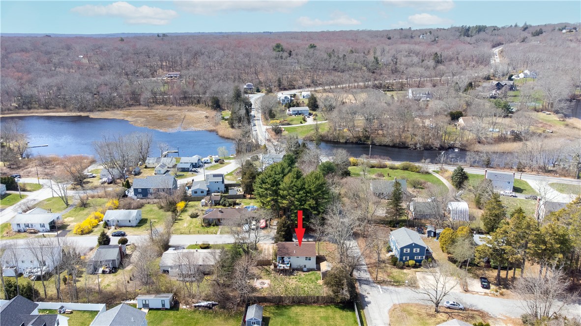 2 Lakeview Drive
