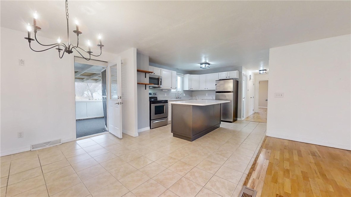 10 Longfellow Drive