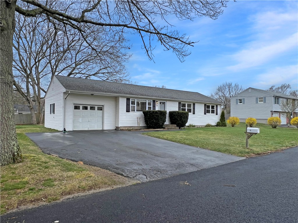 10 Longfellow Drive