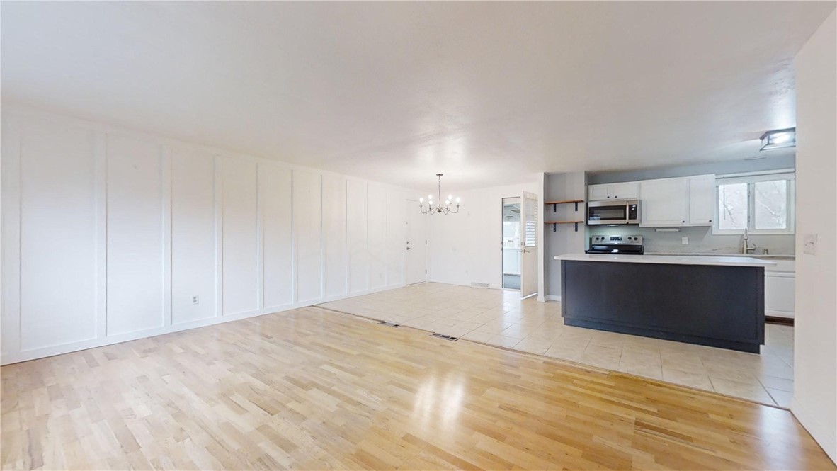 10 Longfellow Drive