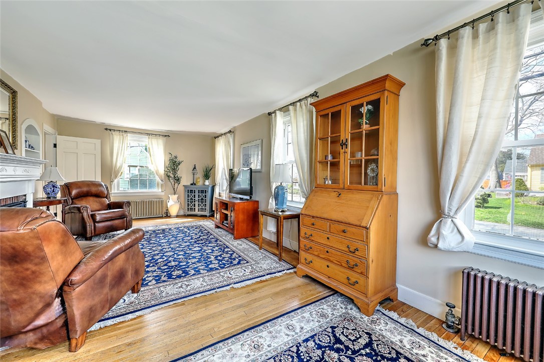 4 Palmer Avenue