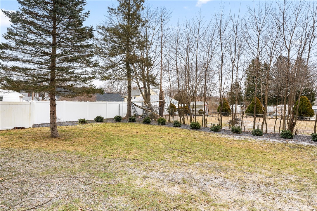 61 School St Street 2R