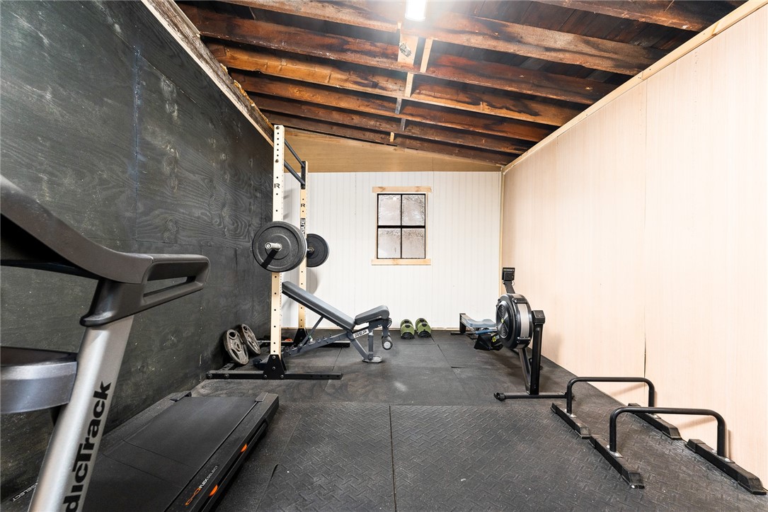 61 School St Street 2R