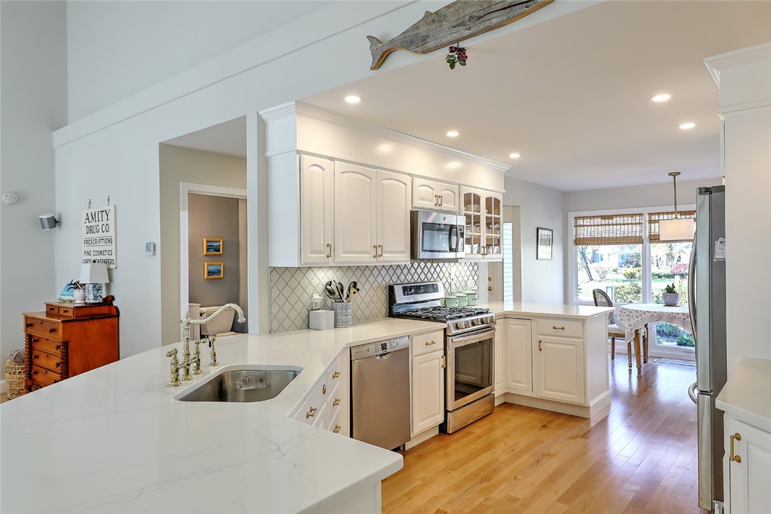 23 Bagy Wrinkle Cove