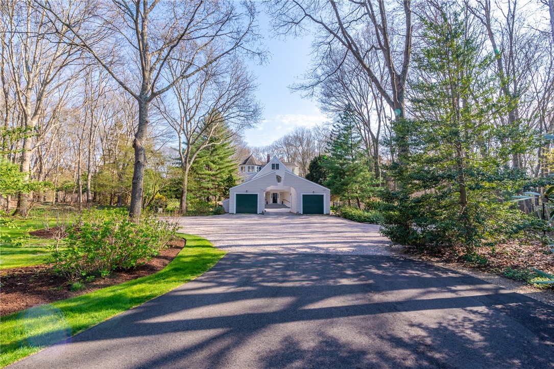 1585 Boston Neck Road