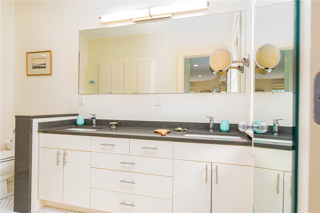 1585 Boston Neck Road