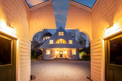 1585 Boston Neck Road