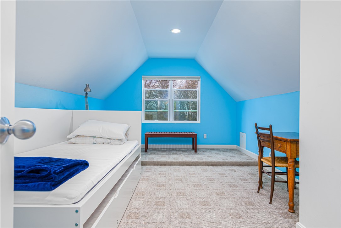 1585 Boston Neck Road