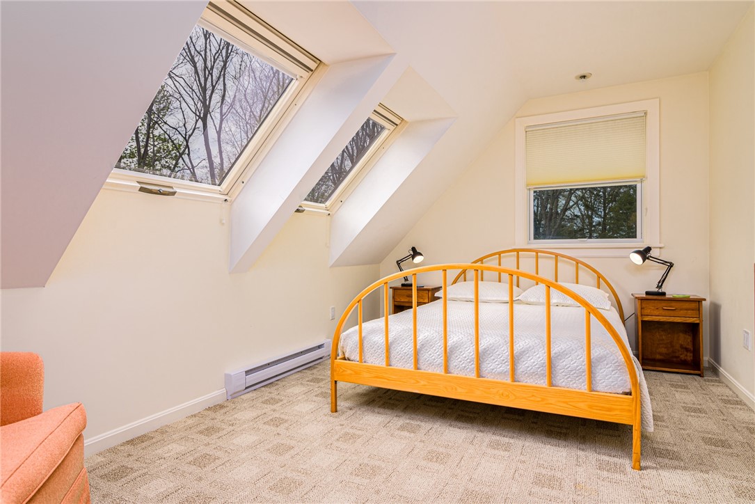 1585 Boston Neck Road