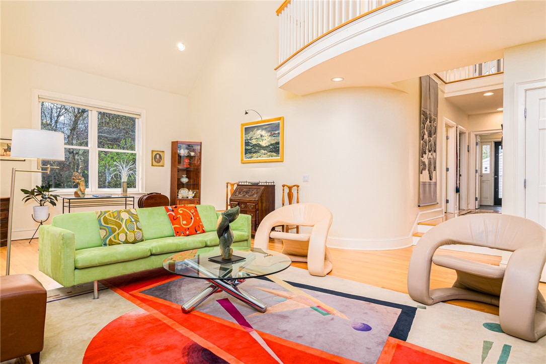 1585 Boston Neck Road