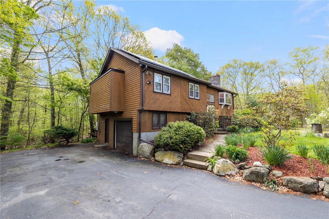 3 Clover Drive