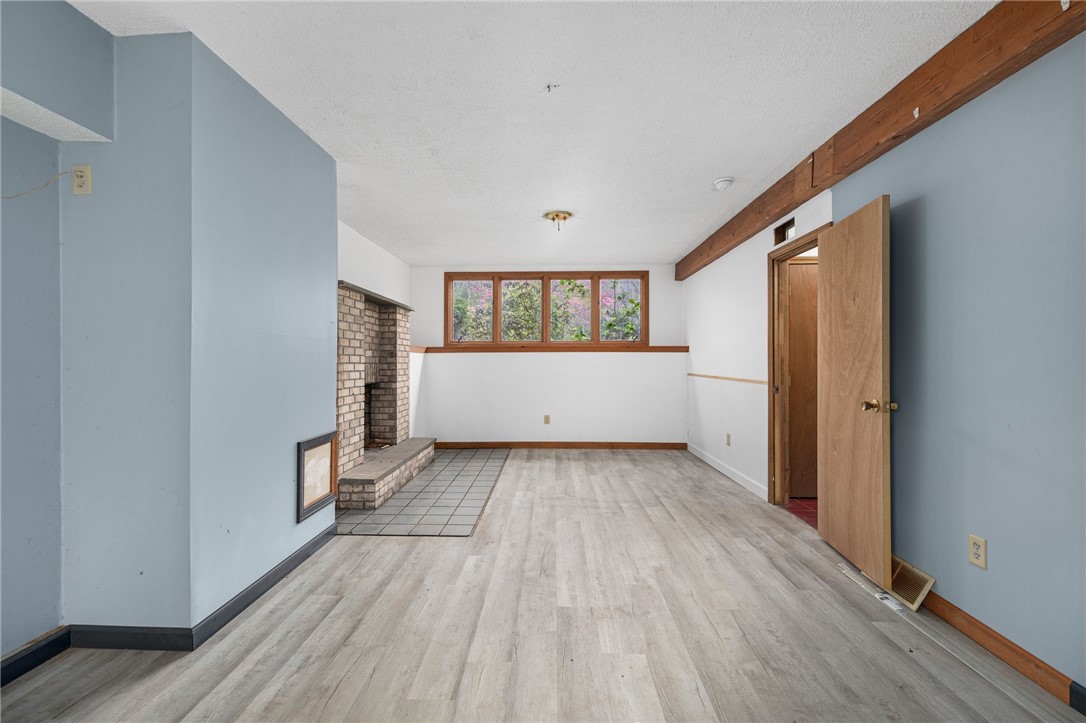 3 Clover Drive