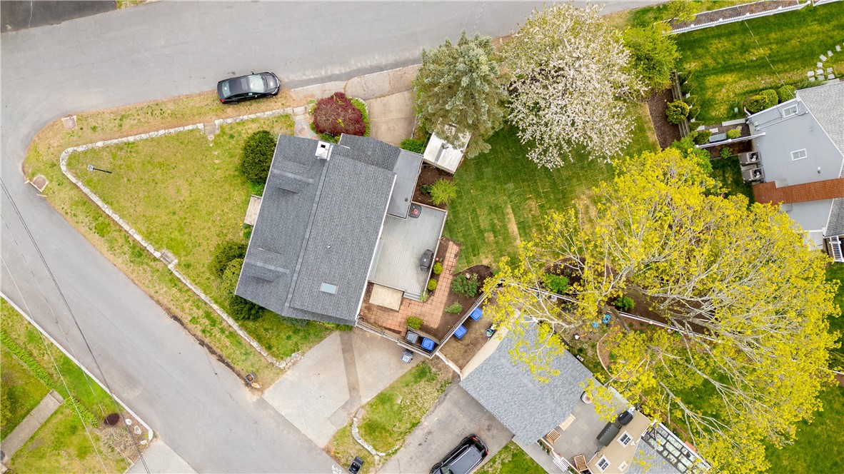 1 Garfield Avenue