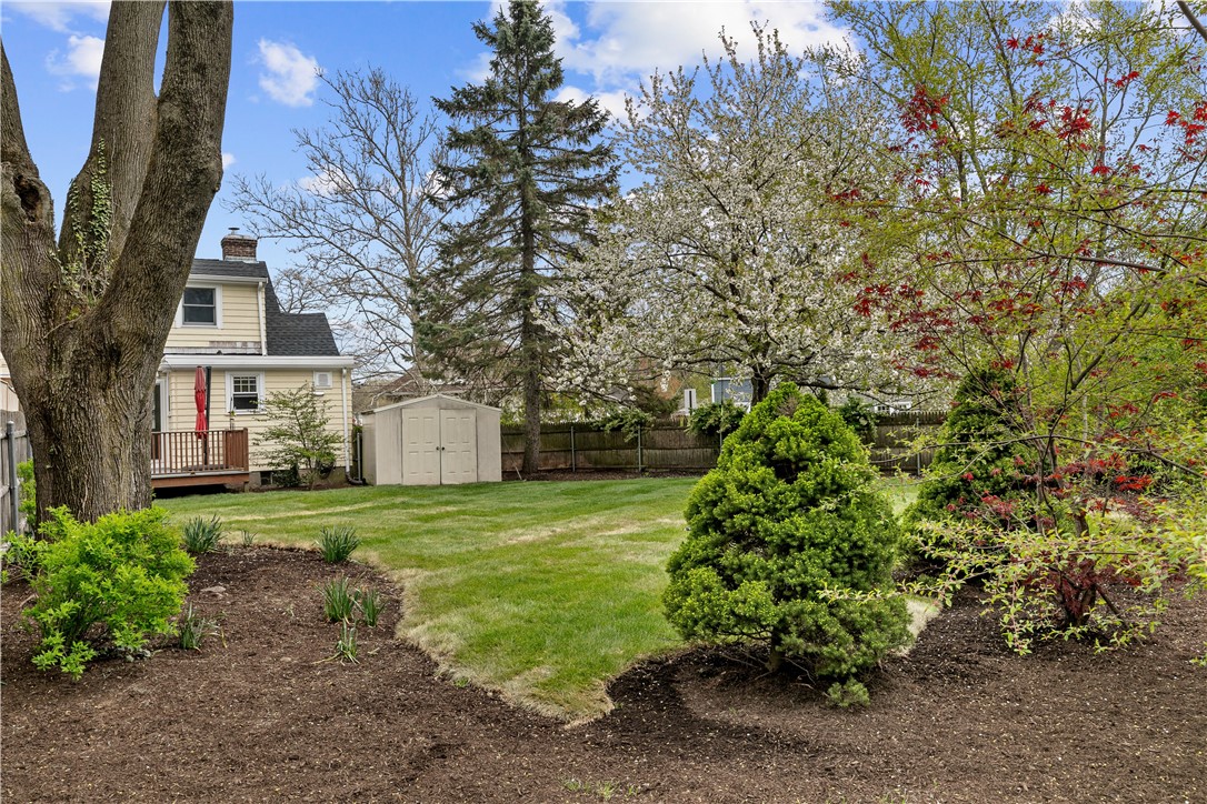 1 Garfield Avenue