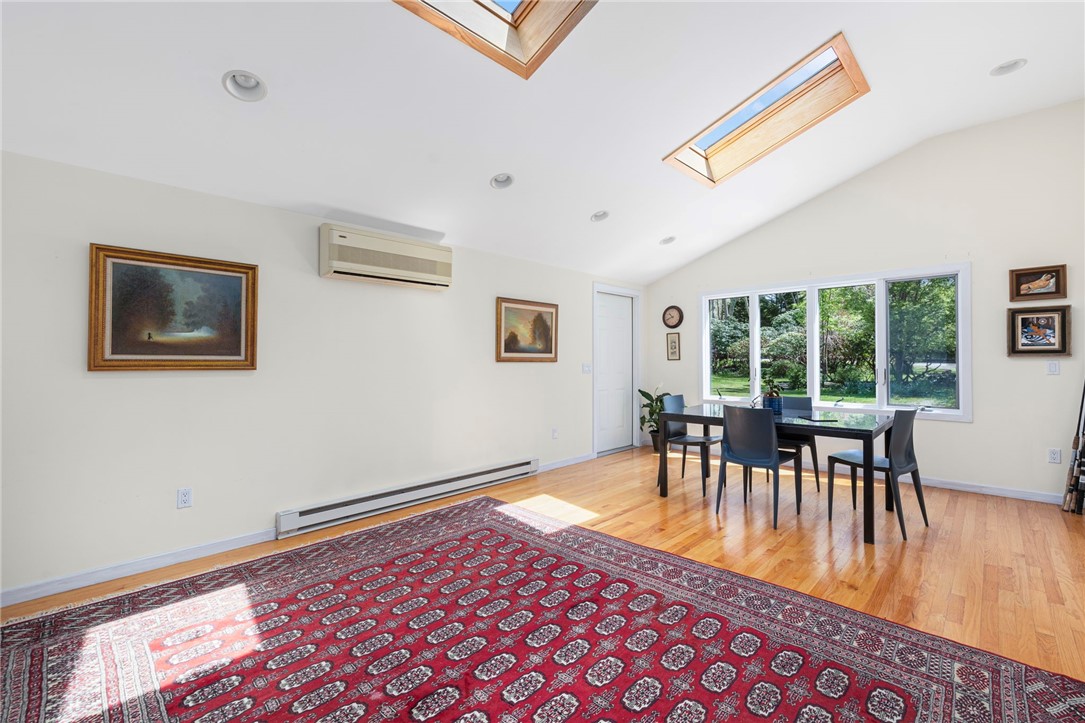 589 East Shore Road Road