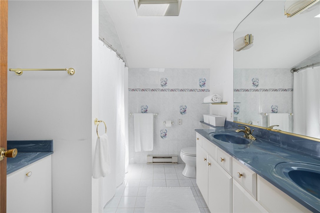 589 East Shore Road Road