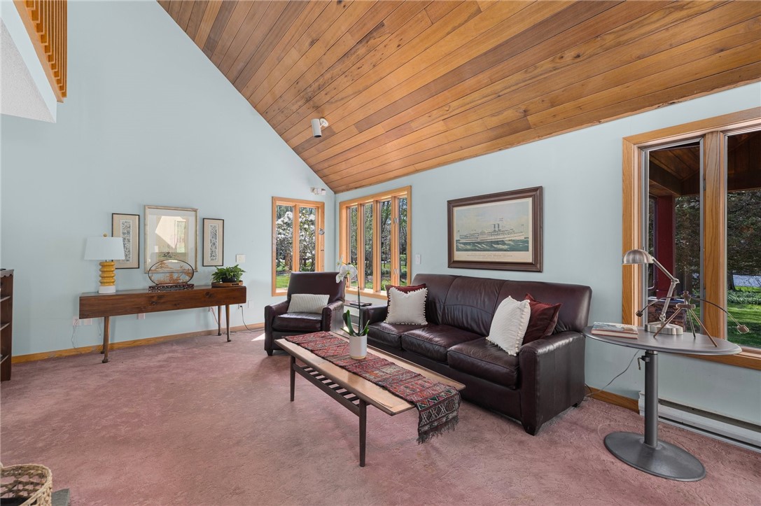 589 East Shore Road Road