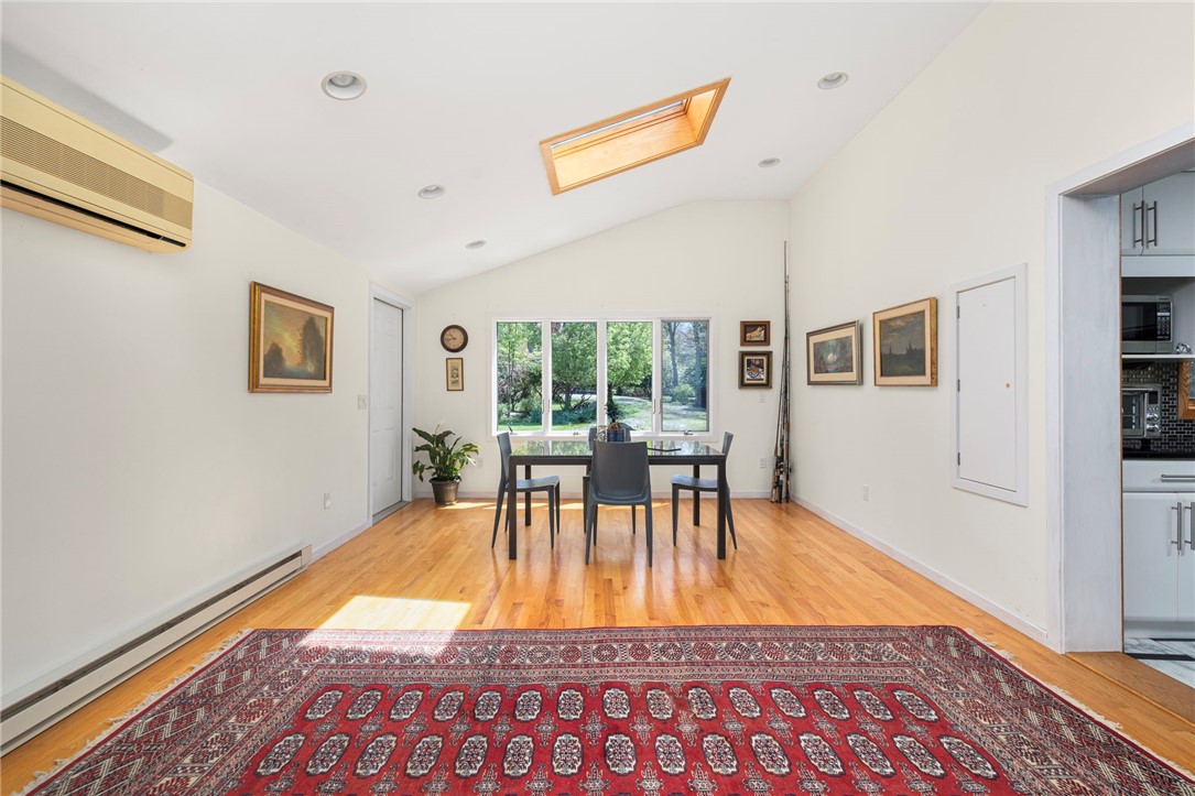 589 East Shore Road Road