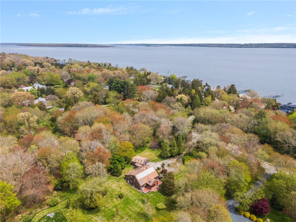 589 East Shore Road Road