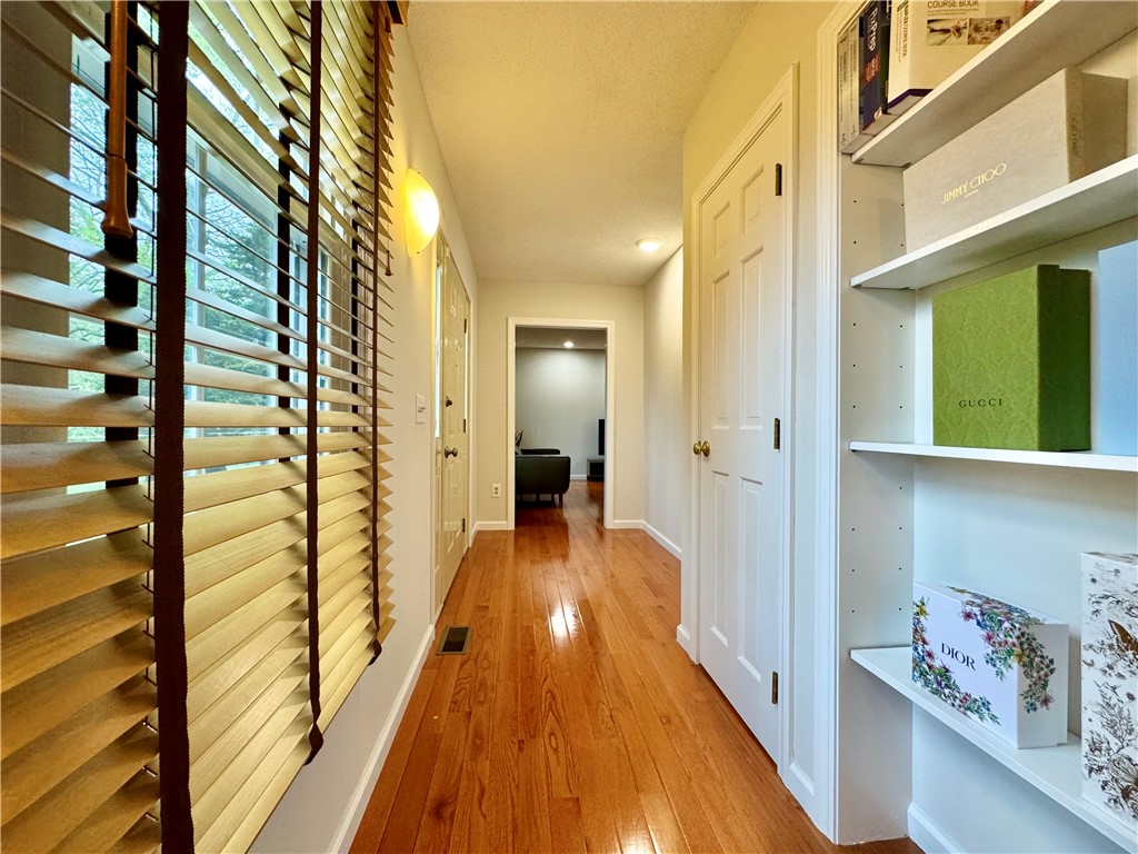 15 Wood Cove Drive