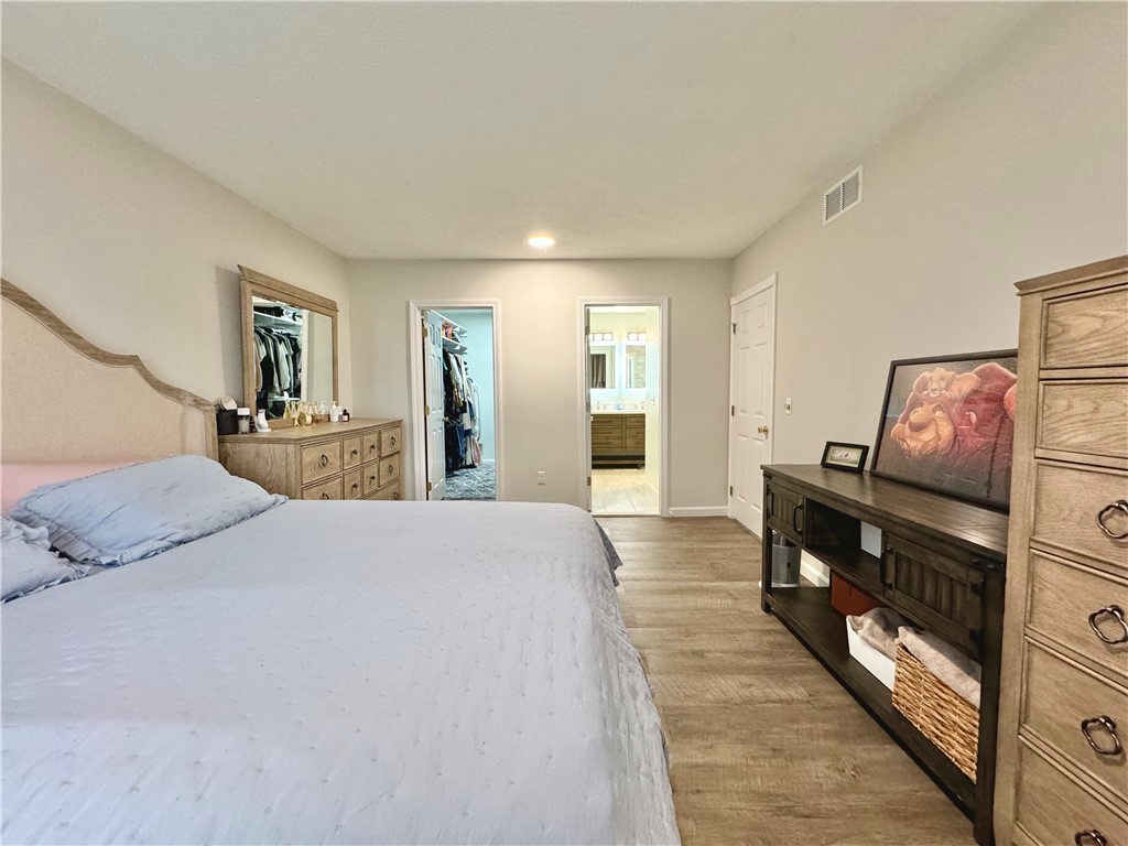 15 Wood Cove Drive