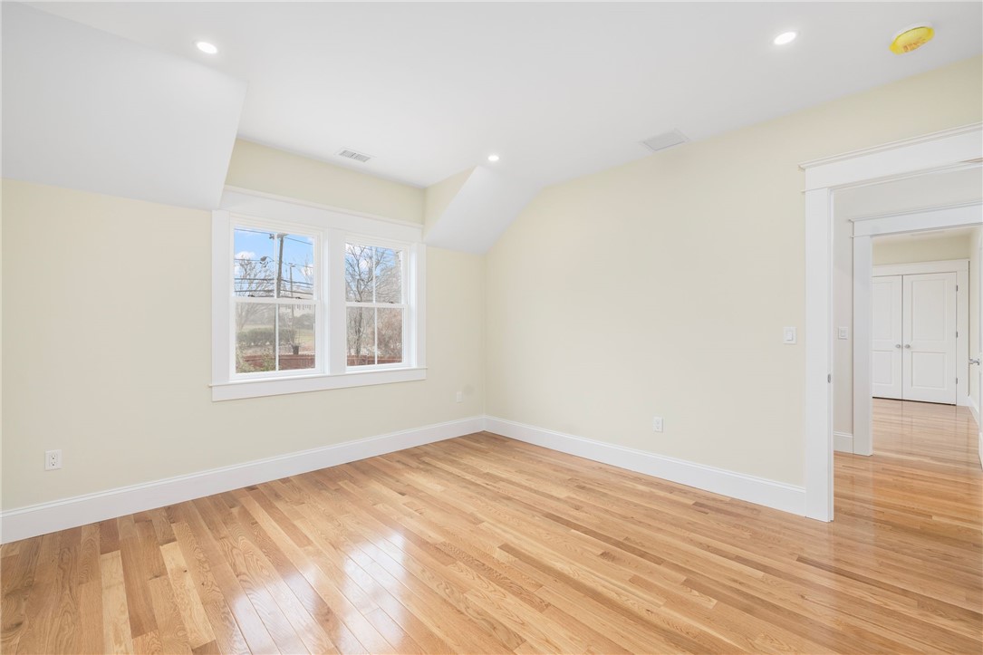 24 Willow Lane