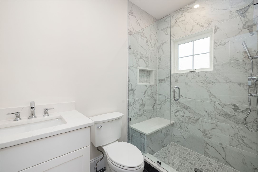 24 Willow Lane