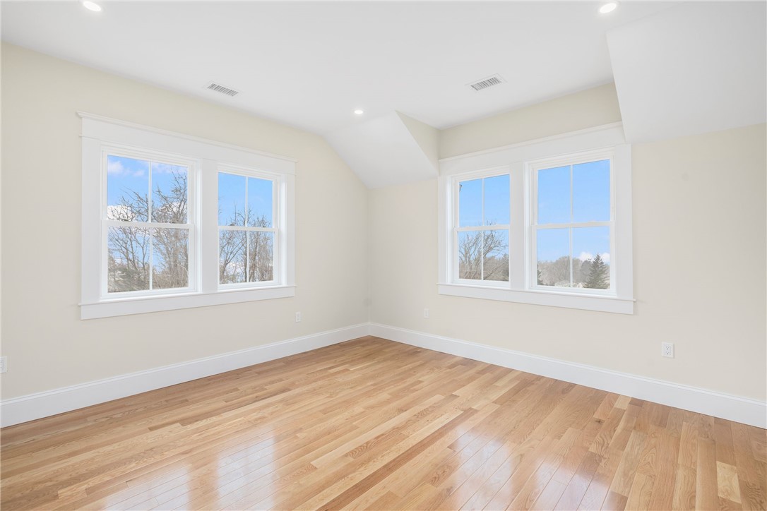24 Willow Lane