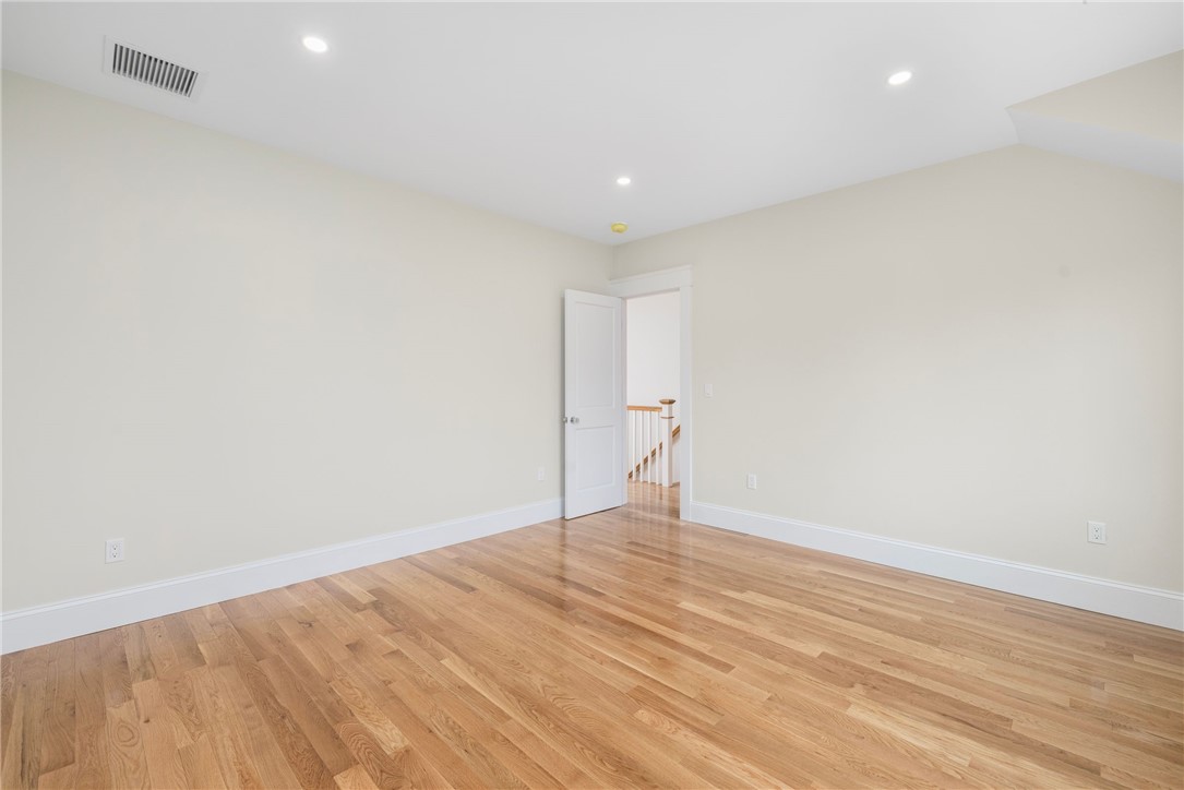 24 Willow Lane