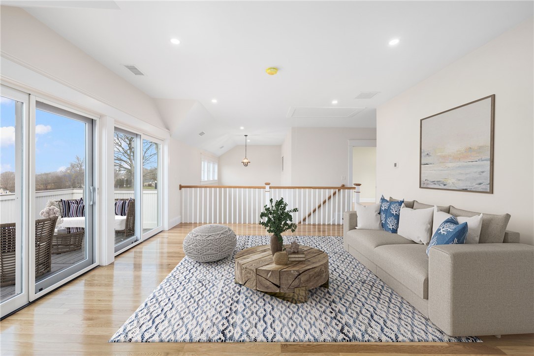 24 Willow Lane