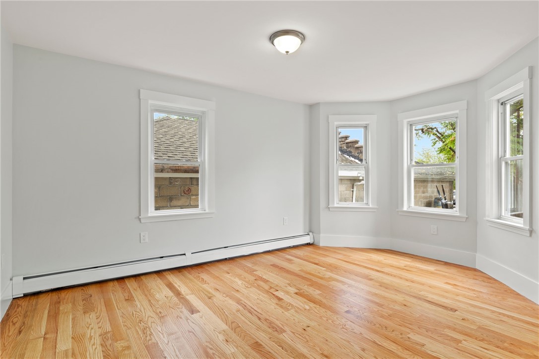 107 Tell Street 3R