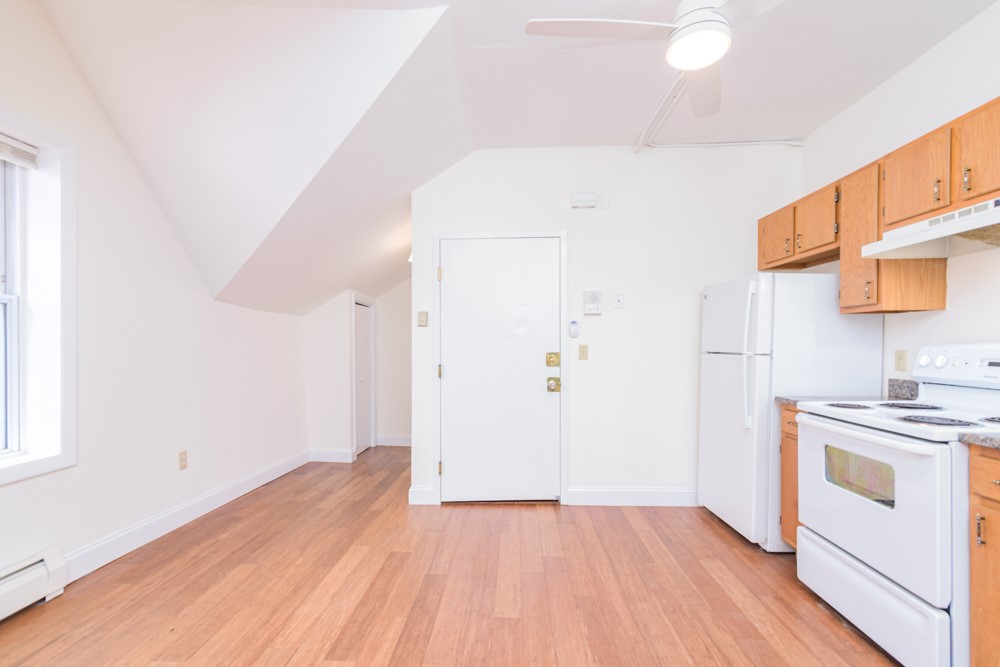 75 Caswell Street 2