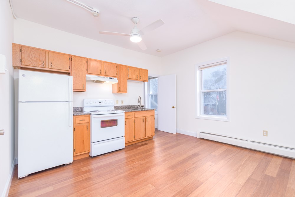 75 Caswell Street 2