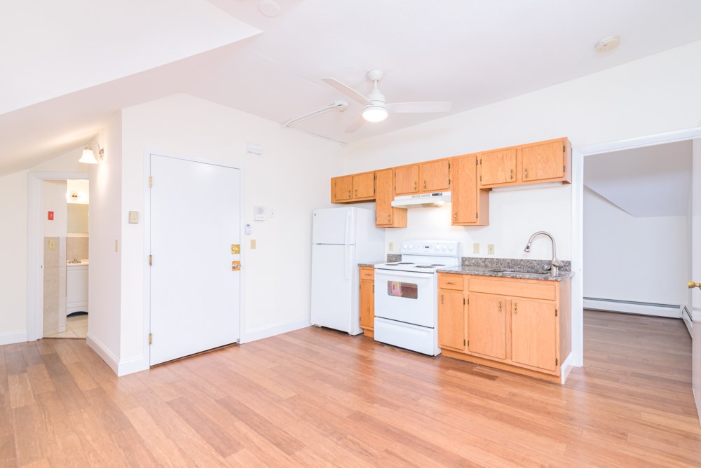 75 Caswell Street 2