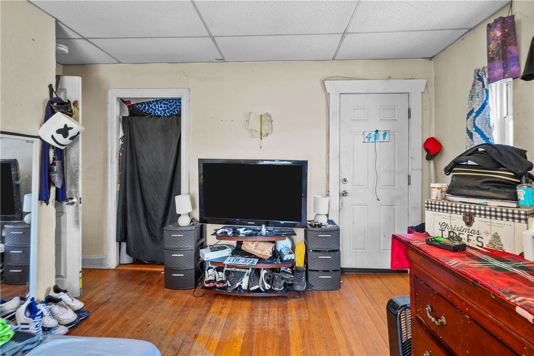 34 Monticello Street