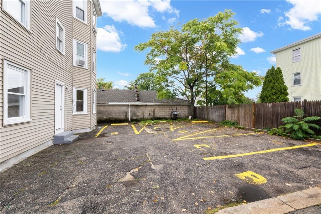 107 Tell Street 1F