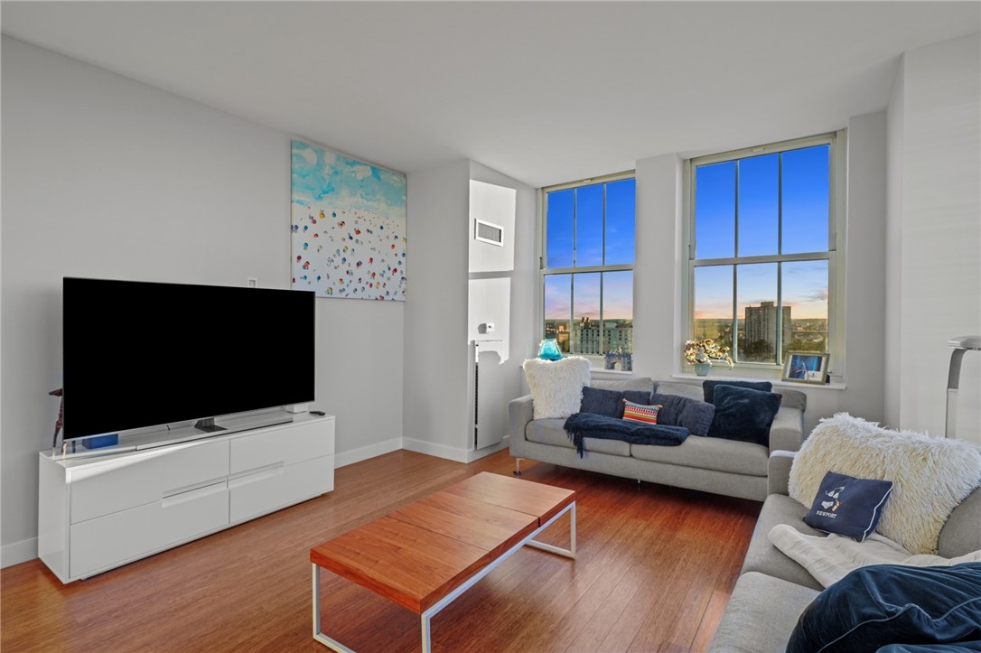 1 West Exchange Street 1802