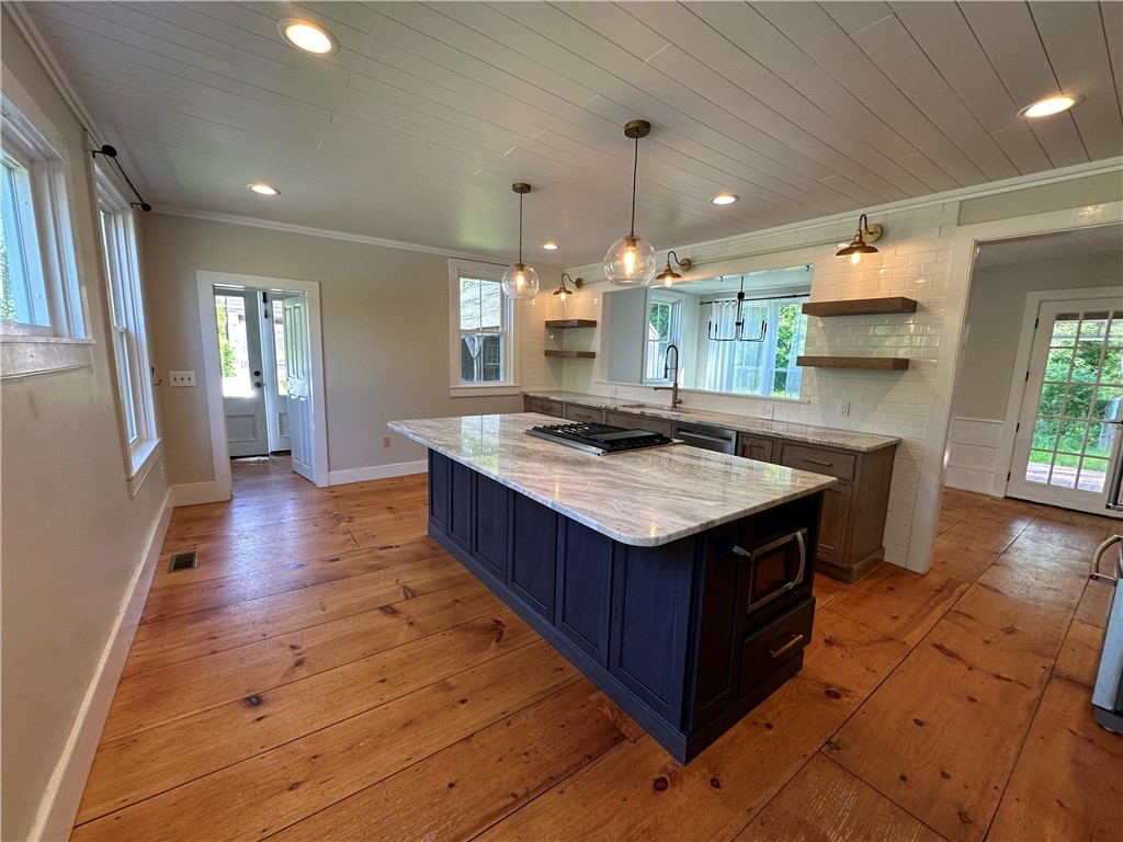 103 Plain Woods Road