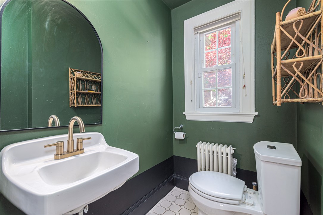 642 Pleasant Valley Parkway