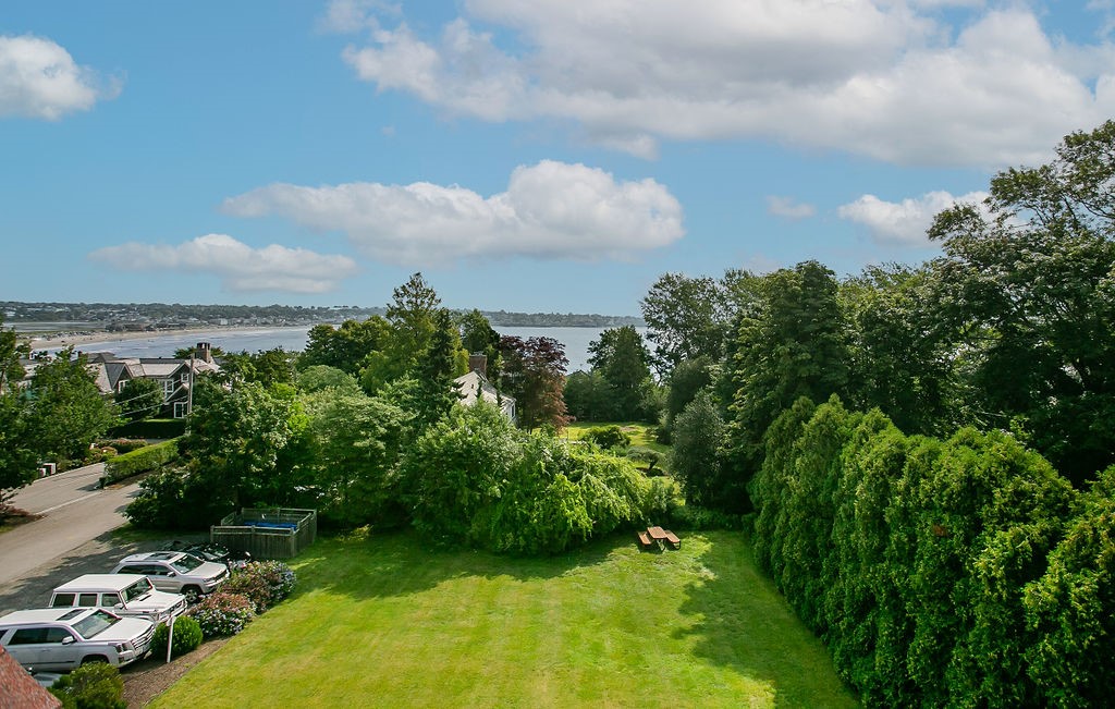 1 Seaview Avenue 4