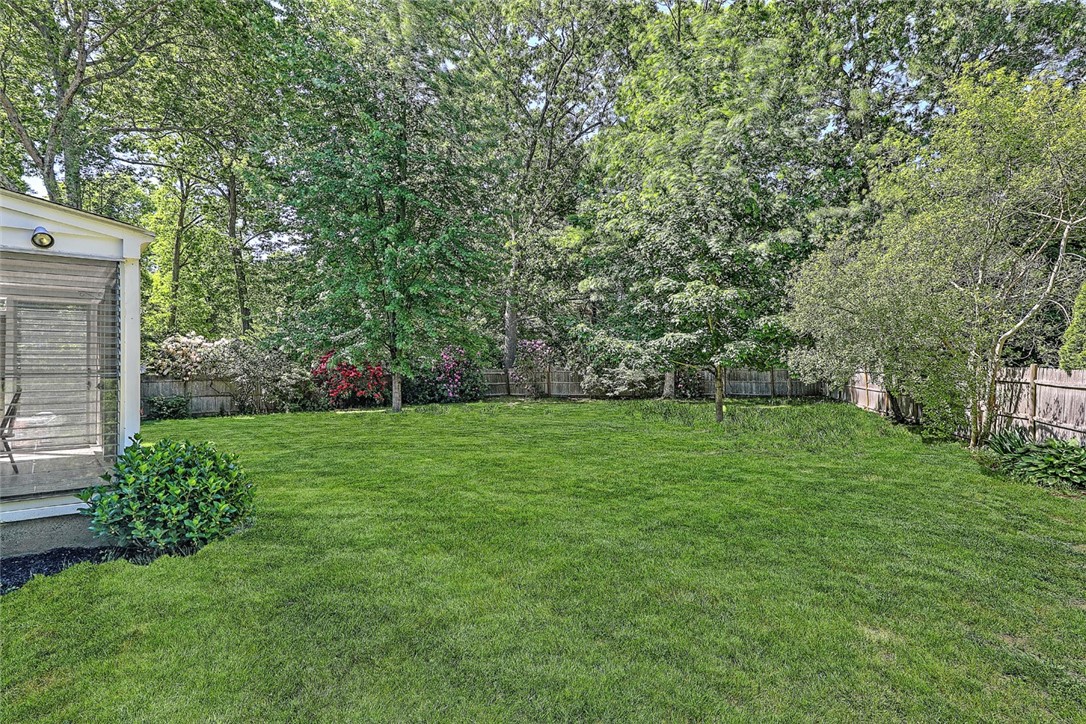 1 Briarwood Drive