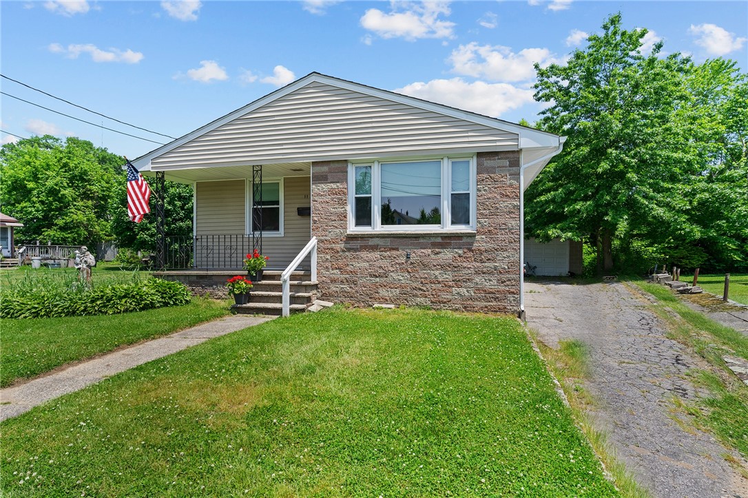 11 Custer Avenue