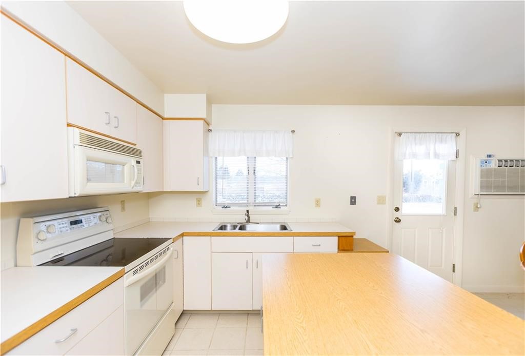 8 Barton Lane