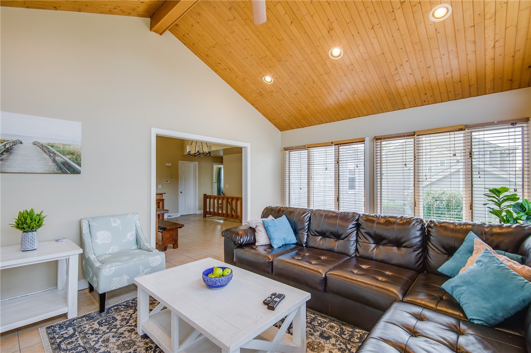 14 LARCH Avenue