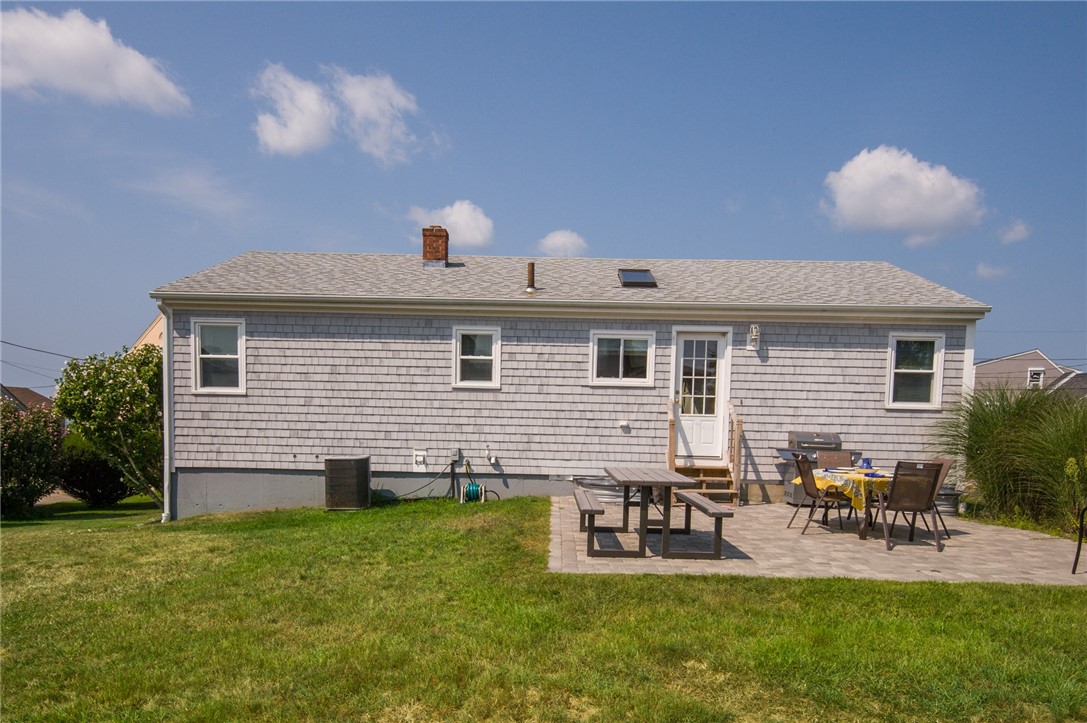 14 LARCH Avenue