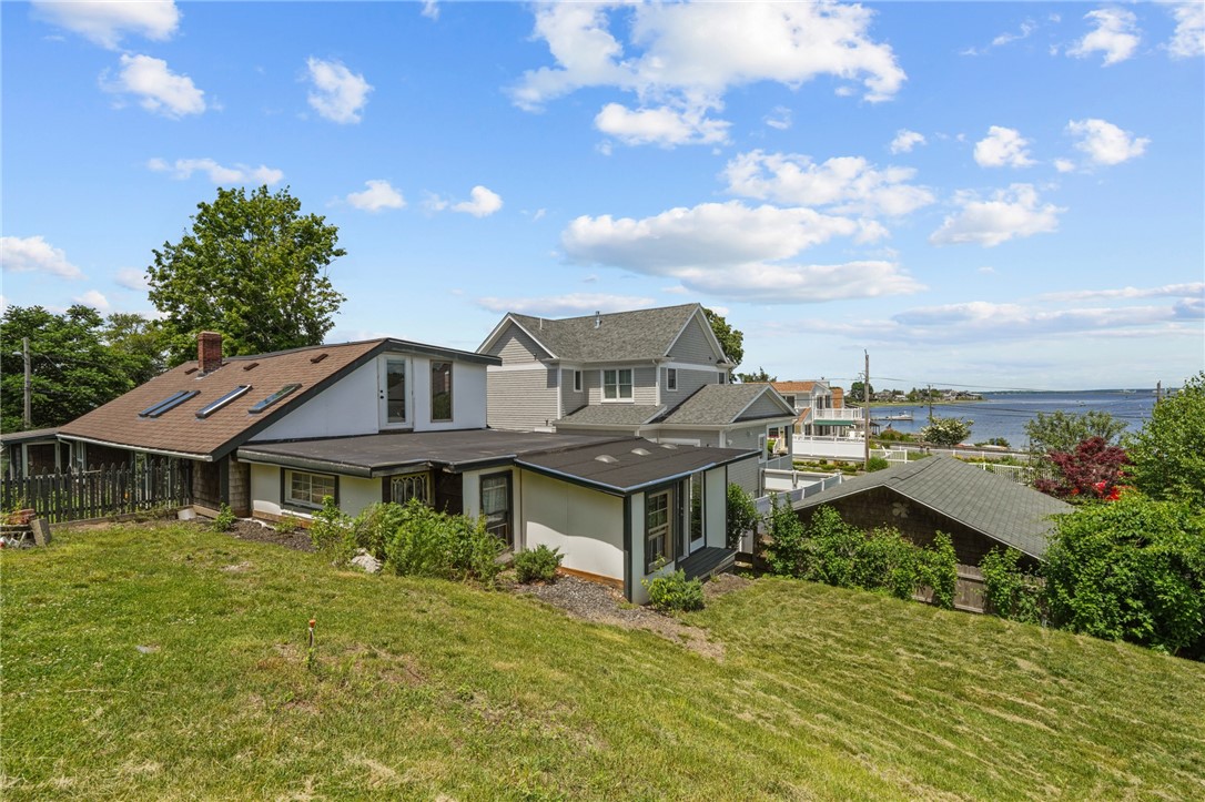 99 Summit Road