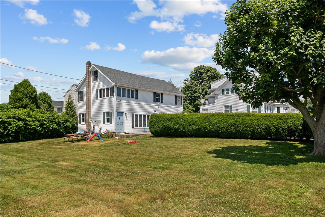 1704 West Main Road